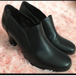 Rialto black heels